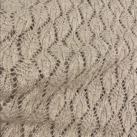 Free People Say Hello Tunic Sweater. - Picture 6 of 14